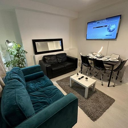 3 Bedroom King Cross Station City Centre 런던 외부 사진
