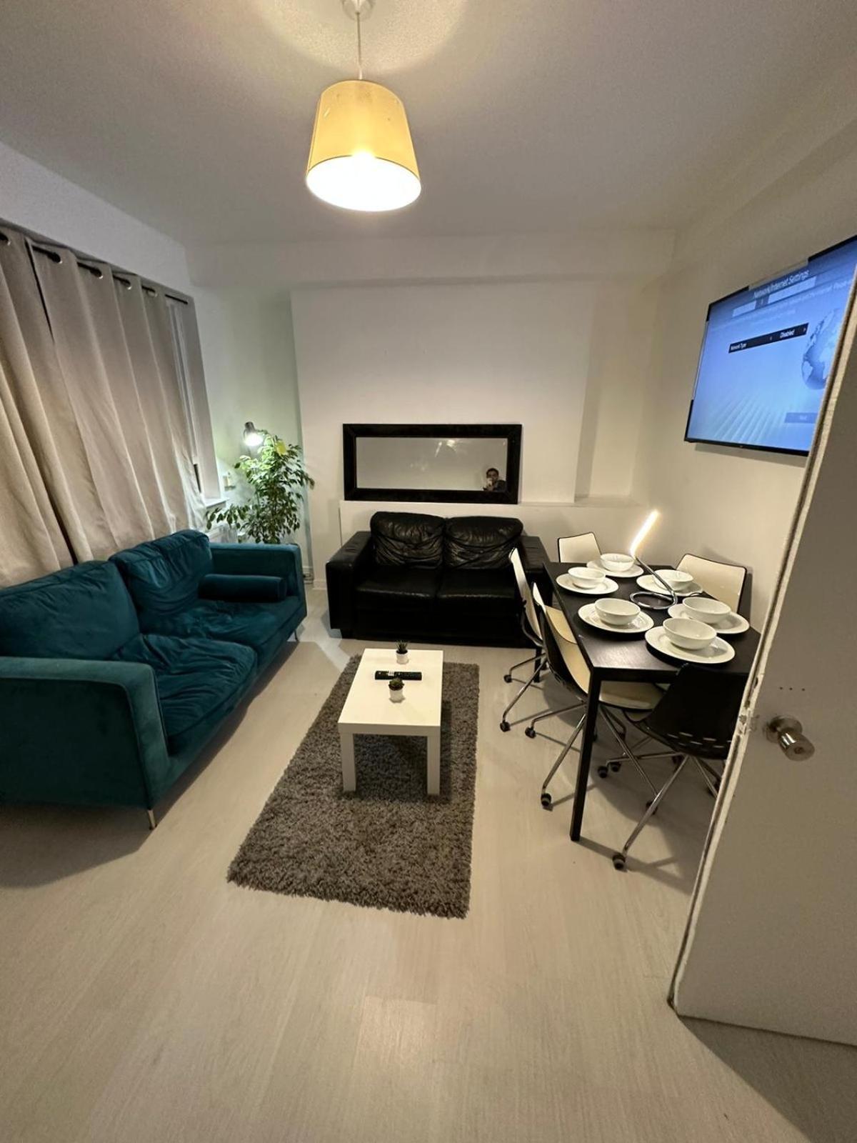 3 Bedroom King Cross Station City Centre 런던 외부 사진