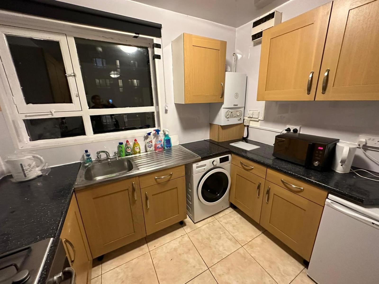3 Bedroom King Cross Station City Centre 런던 외부 사진