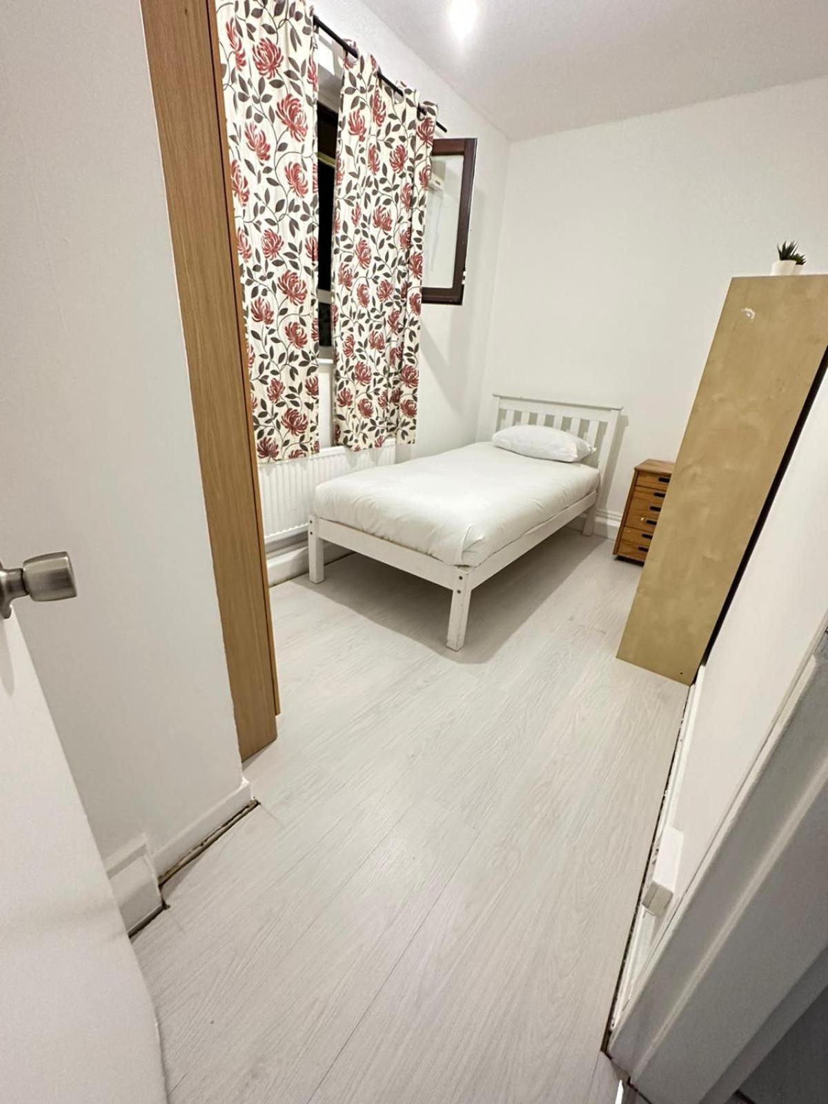 3 Bedroom King Cross Station City Centre 런던 외부 사진